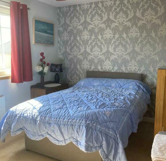 住宿加早餐  Caledonia House