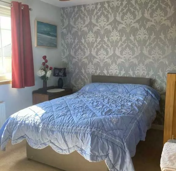 Aamiaismajoitus (B&B) Caledonia House