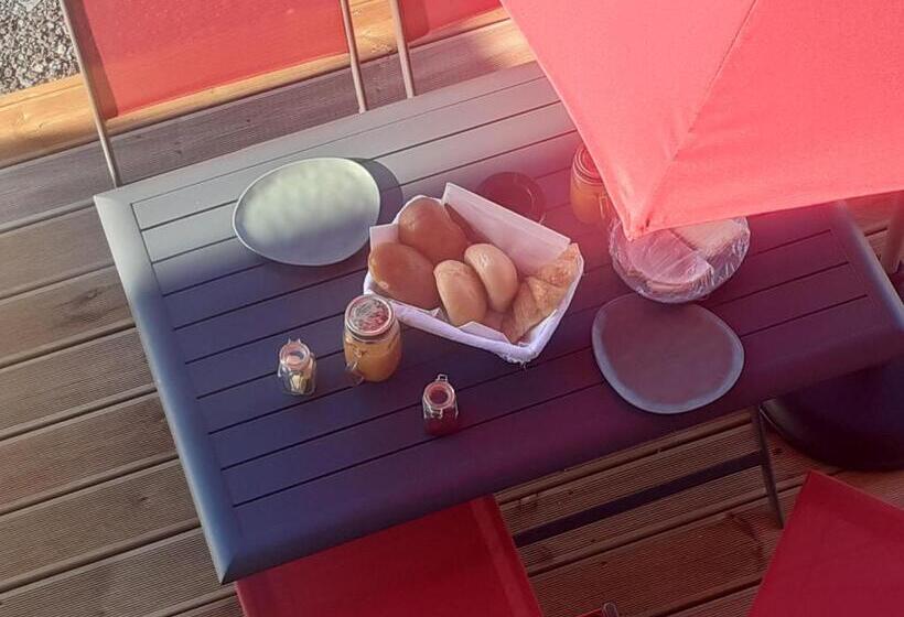 تختخواب و صبحانه Les Chambres De La Fontaine De Brul