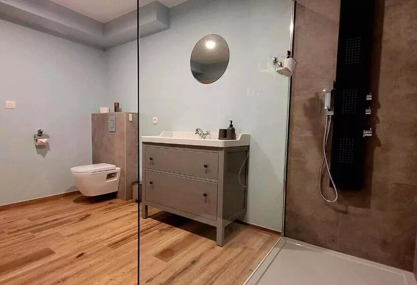 Aamiaismajoitus (B&B) Les Chambres De La Fontaine De Brul