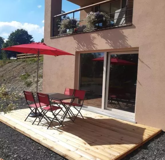 Aamiaismajoitus (B&B) Les Chambres De La Fontaine De Brul