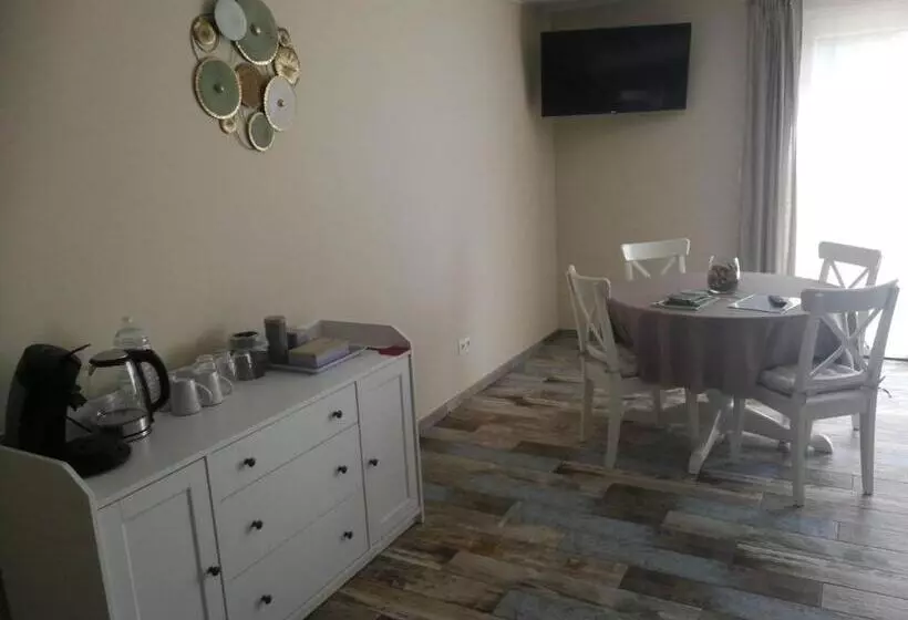 Aamiaismajoitus (B&B) Les Chambres De La Fontaine De Brul