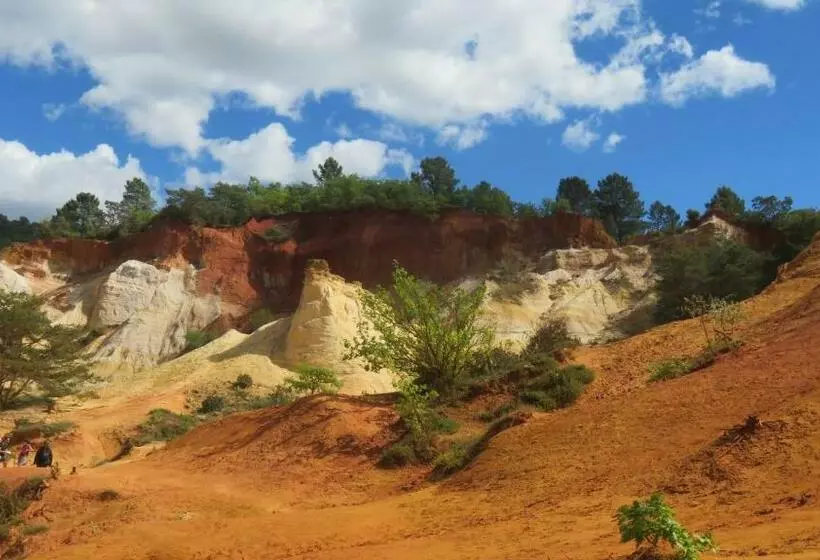 ベッドアンドブレックファースト Les Moineaux