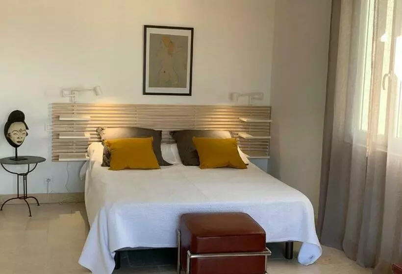 ベッドアンドブレックファースト Les Moineaux