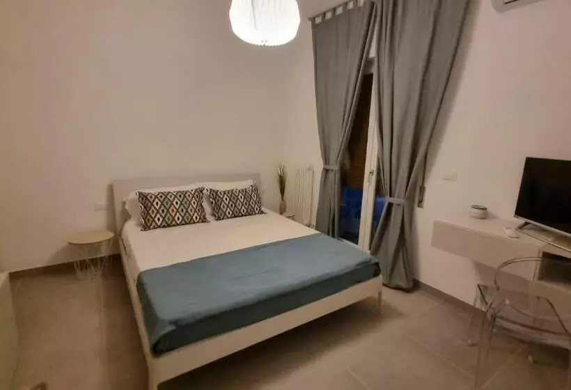 تختخواب و صبحانه Maison D’ami’