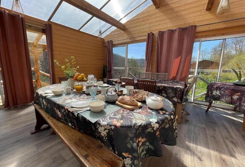 Aamiaismajoitus (B&B) Source Nature