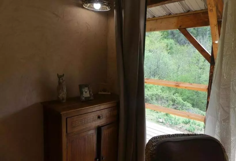 Aamiaismajoitus (B&B) Source Nature