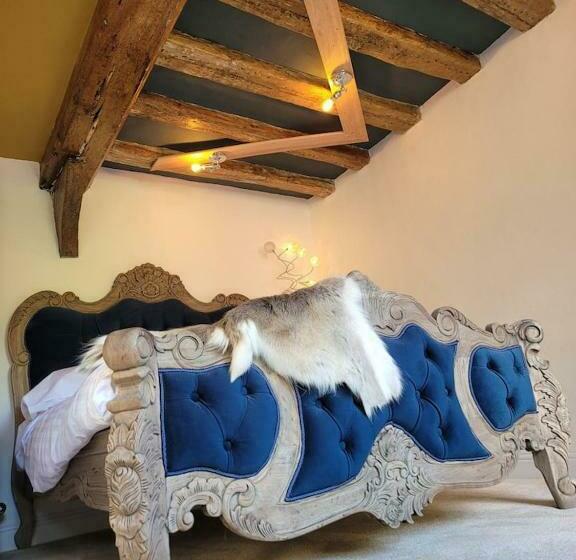 ホテル Executive Suite With Private Hottub, Full Skytv In 600 Year Old Manor House