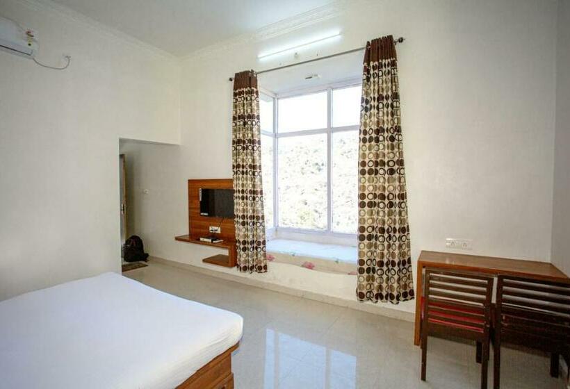 Отель Lb The Amar Palace