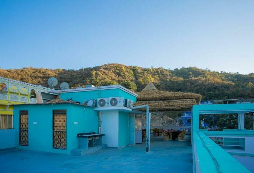 Отель Lb The Amar Palace