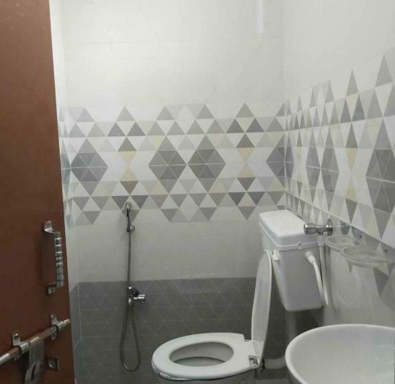 ホテル Pop 91870 Jayasai Guest Rooms