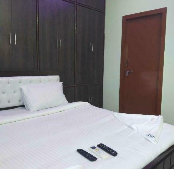 ホテル Pop 91870 Jayasai Guest Rooms