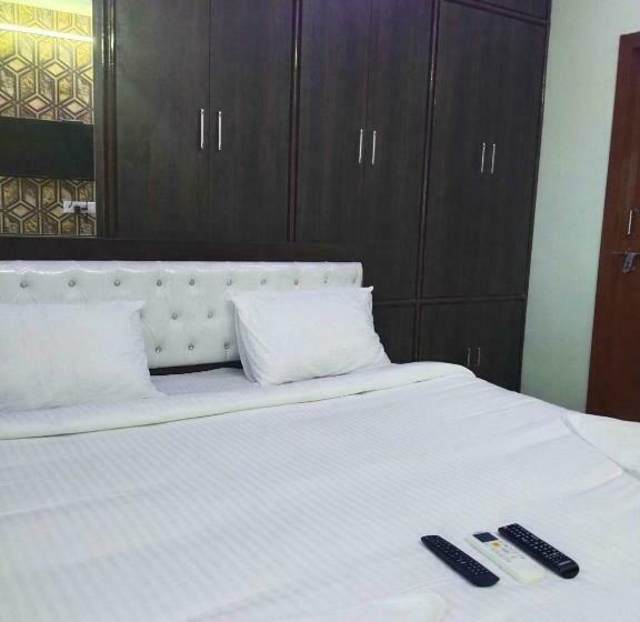 ホテル Pop 91870 Jayasai Guest Rooms