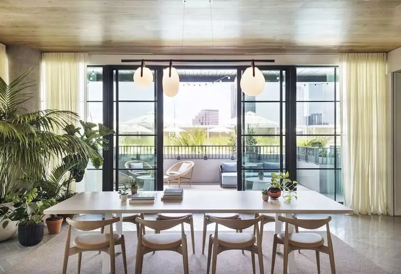 ホテル Roost Tampa