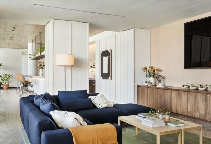 בית מלון כפרי Roost Tampa