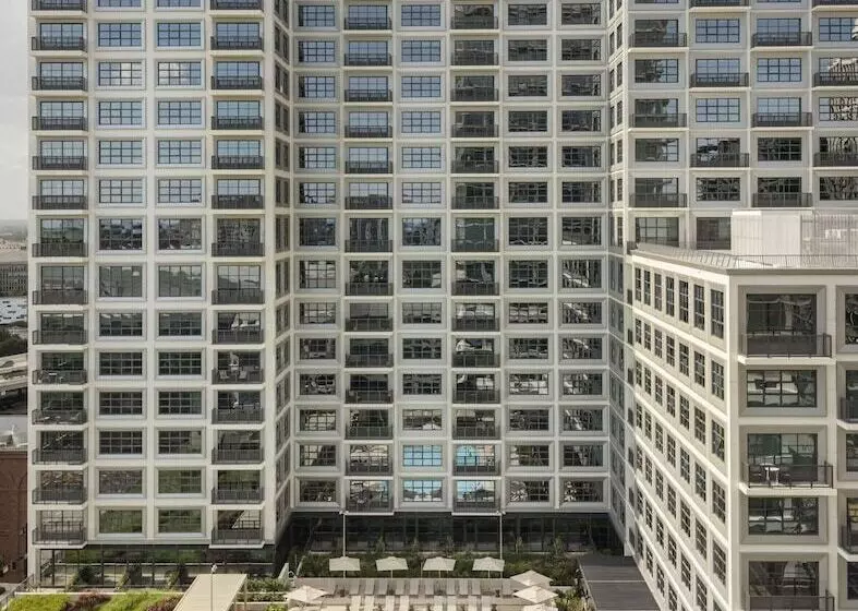 ホテル Roost Tampa