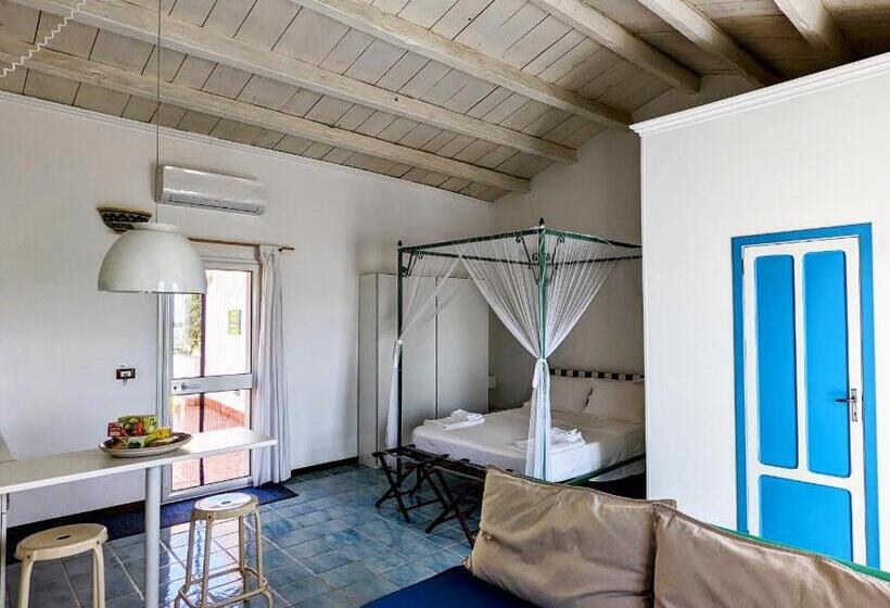 Le Dimore Del Pescatore Nel Porto Di Sciacca   La Nica