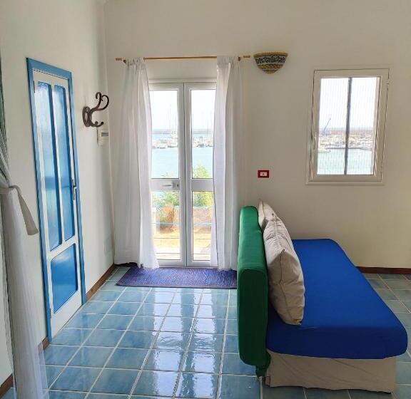 Le Dimore Del Pescatore Nel Porto Di Sciacca   La Nica