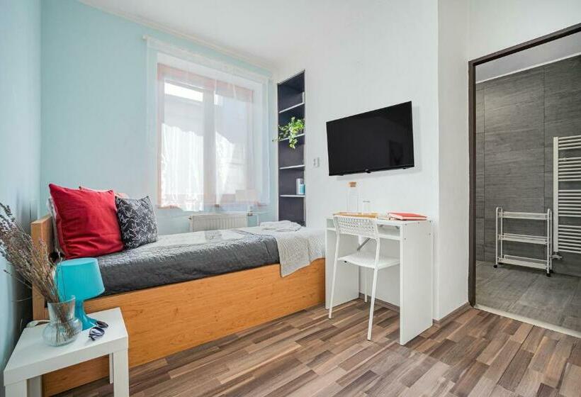 펜션 Penzion Village Peace #29 By Goodnite Cz U Libušky