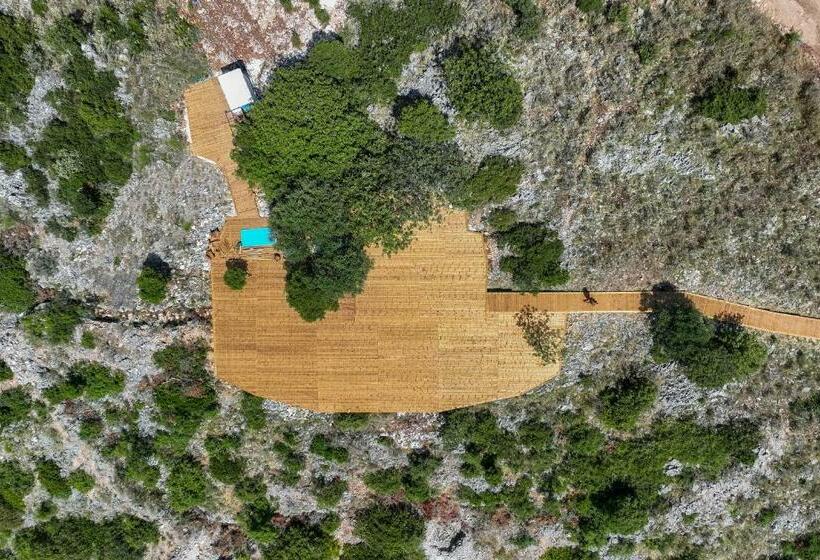 Arameras Beach Resort