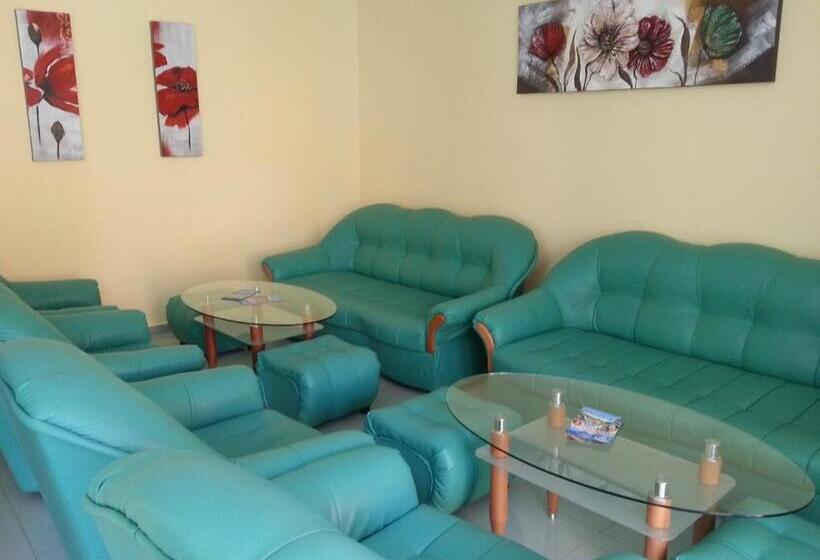 Hotelli хотел кристал