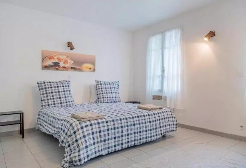 ホテル Auberge De Calendal