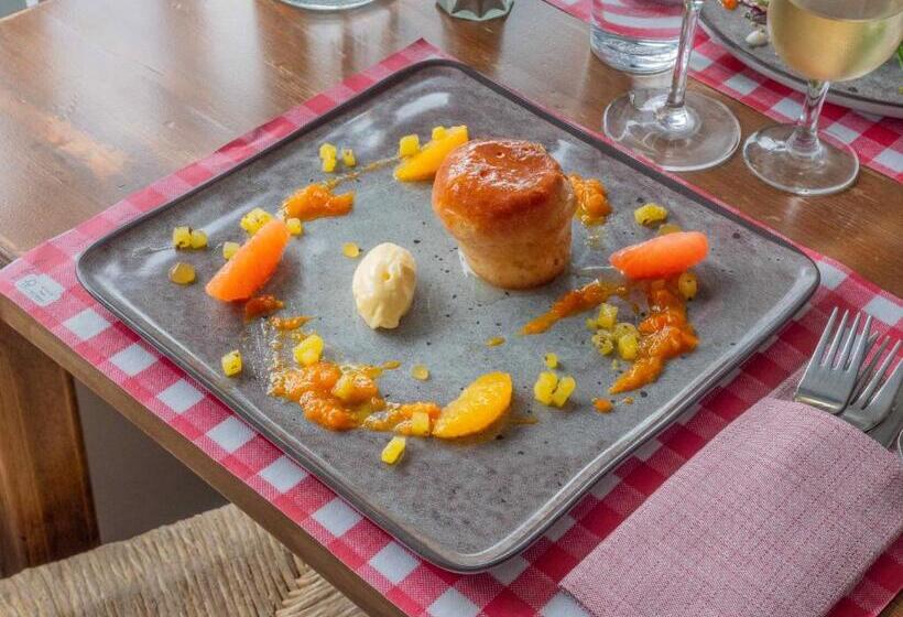 ホテル Auberge De Calendal