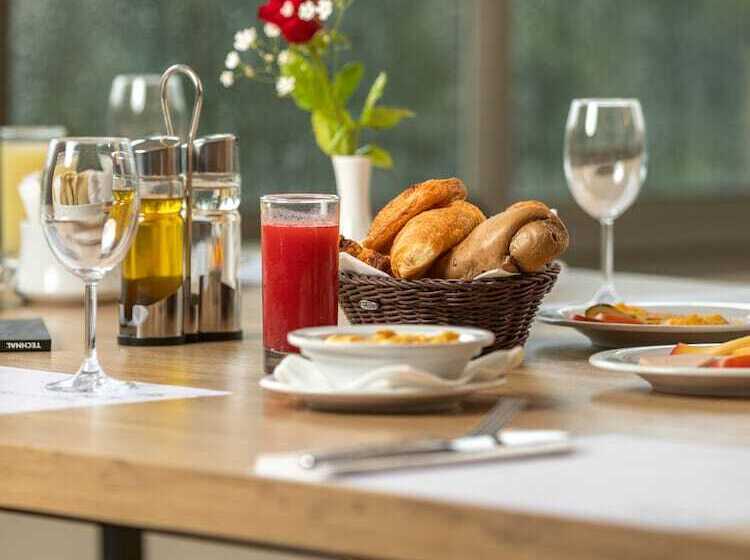 هتل Campanile El Mechtel Tunis