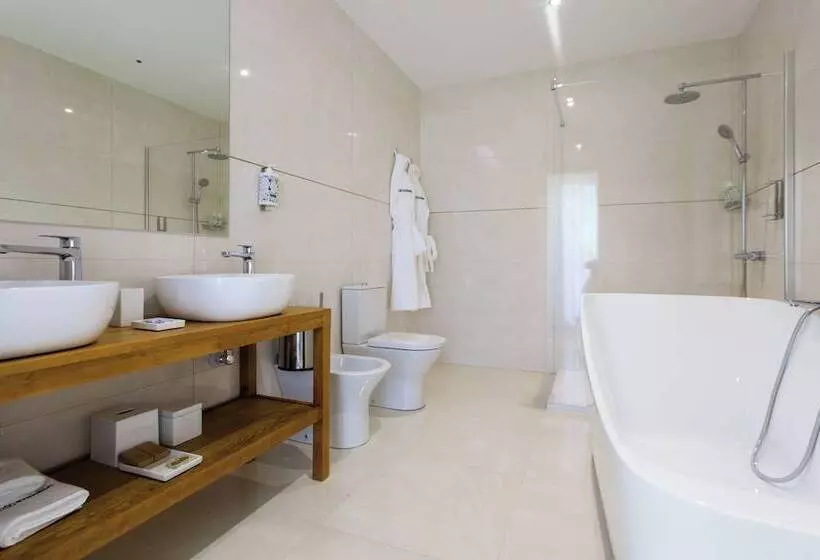 هتل Campo Do Rosmaninho