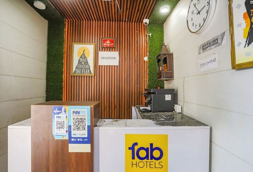 בית מלון כפרי Fabexpress Dream Town