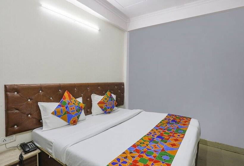 בית מלון כפרי Fabexpress Dream Town