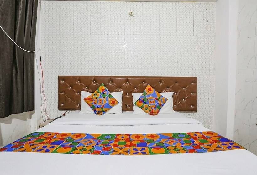 בית מלון כפרי Fabexpress Dream Town