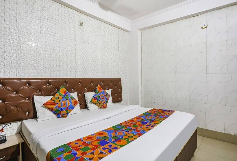 בית מלון כפרי Fabexpress Dream Town