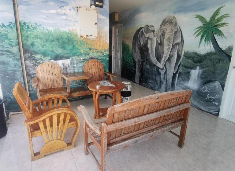 Otel Haadrin Village Fullmoon