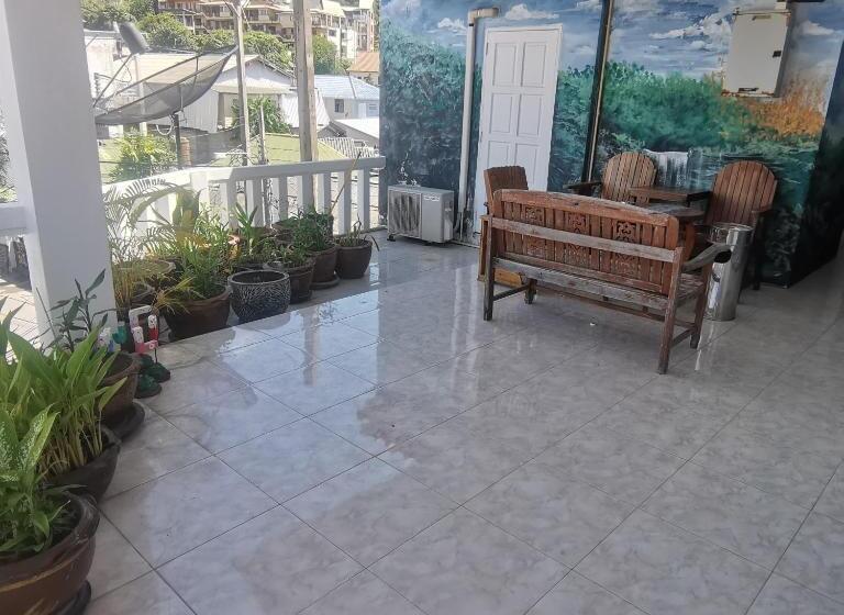 Otel Haadrin Village Fullmoon