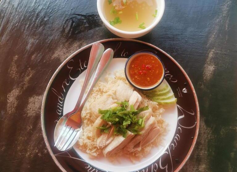 Otel Haadrin Village Fullmoon