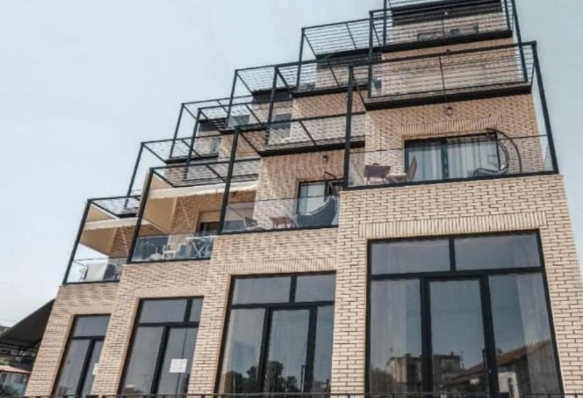 فندق Mia Marine Rooms