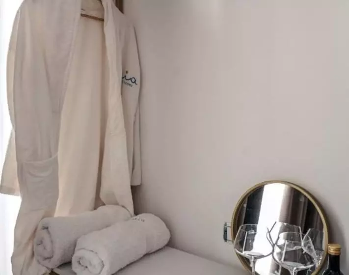 Hotelli Mia Marine Rooms