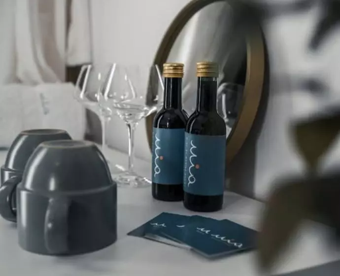 Hotelli Mia Marine Rooms