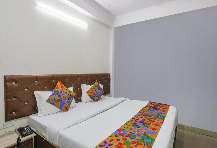 בית מלון כפרי Fabexpress Dream Town