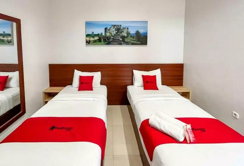 Reddoorz Plus @ Grand Tabona Hotel Ternate