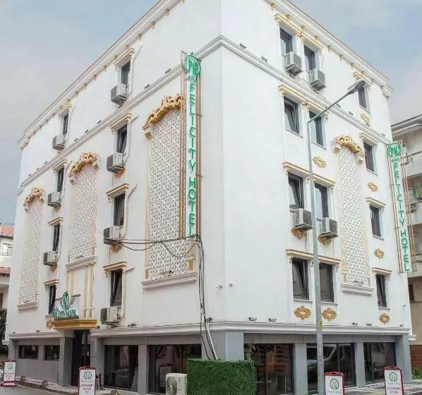 Ada Feli̇ci̇ty Otel