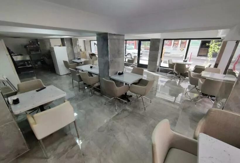 Ada Feli̇ci̇ty Otel