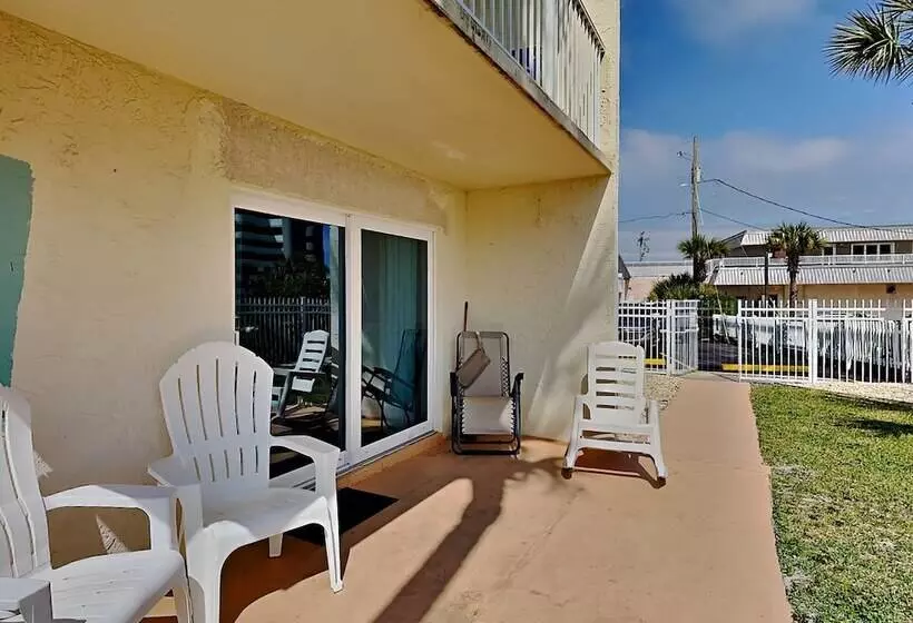 Aqua Villa #105 Beachside 2 Bedroom Condo