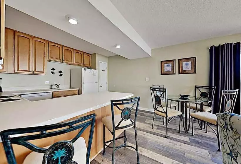 Aqua Villa #105 Beachside 2 Bedroom Condo