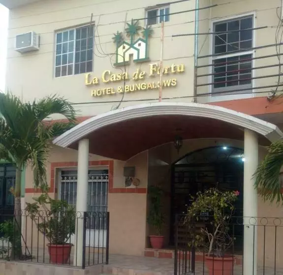 Hotelli & Bungalows La Casa De Fortu