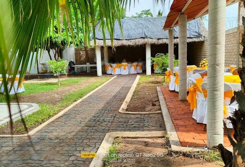 فندق & Bungalows La Casa De Fortu