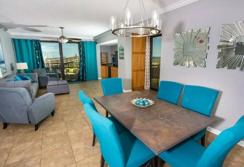 Navarre Towers   107