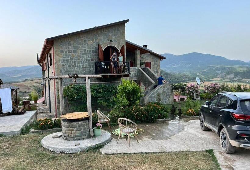 هاستل Bujtina Te Xhako