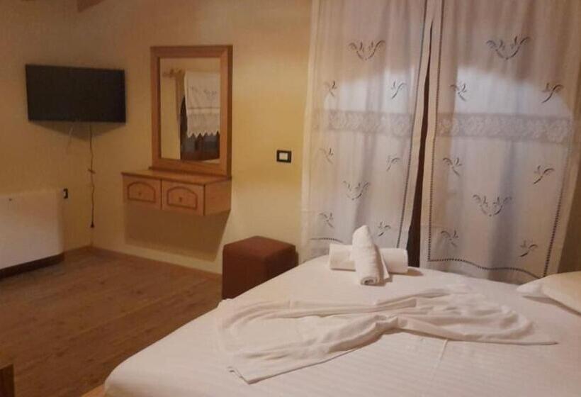 هاستل Bujtina Te Xhako